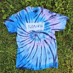 Levi's Tie Dye T-Shirt Size M